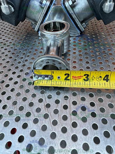 Used ITT Pure Flo Advantage 4 - Way Diaphragm Valve w/ 1" Sanitary Fitting