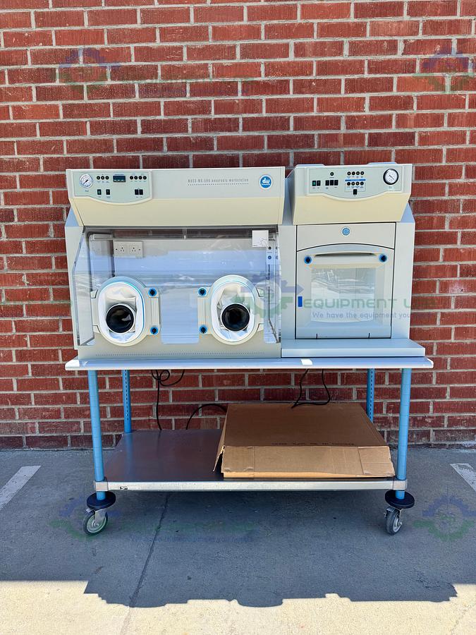 Used Don Whitley MACS-MG-500 Anaerobic Workstation w/ Accessories