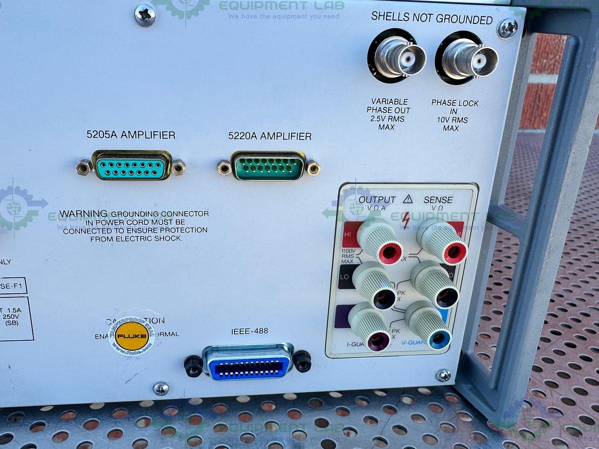 Used Fluke Calibration 5700A High Performance Multi Function Calibrator NOT CALIBRATED