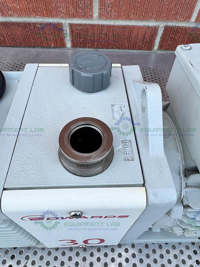 Used Edwards 30 E2M30 Dual Stage Rotary Vane Vacuum Pump 220/240V