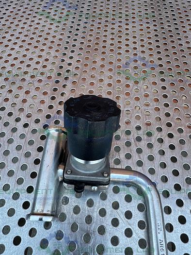 Used ITT Pure Flo 3- Way 316L Diaphragm Valve w/ 3/4" to Elbow Sanitary Fitting