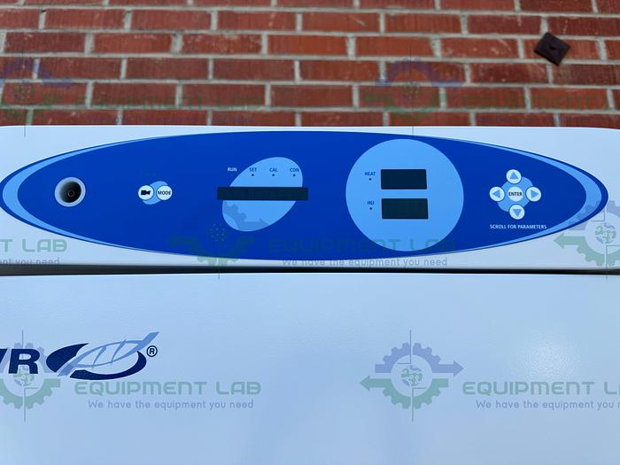 Used VWR  VWR51014992 Dual Stacked Air Jacketed CO2 Incubator 115V, 50°C, 6.5 Cu. Ft