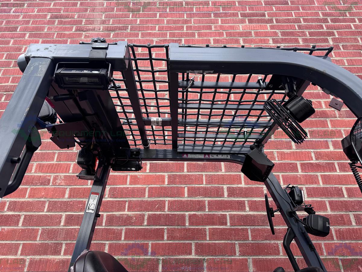 Used Toyota 8FBCU25 Electric Forklift 5000 lbs Capacity 4 Stage Mast w/ Charger