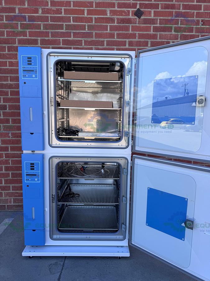 Used Thermo Forma 3310 Steri-Cult Double Stack CO2 Incubator, 11 cu. ft, 50°C MFG 21