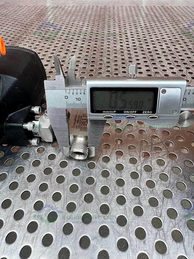 Used Whitey/Swagelok 131 DA Pneumatic Double Acting Actuator 200 PSI w/ SS43GS6 Valve