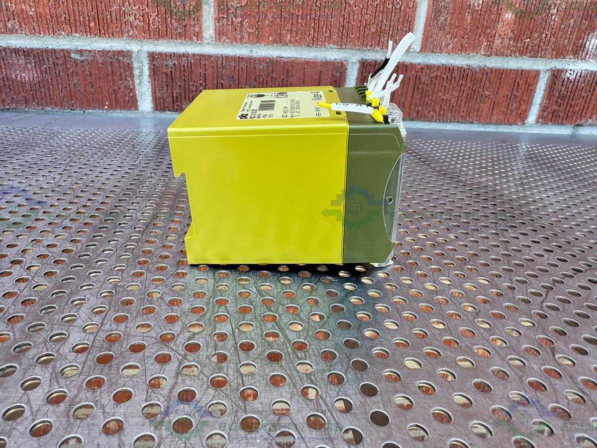 Used Pilz PNOZ 1 3S1O 475695 Safety Relay 3.5 W, 24V DC