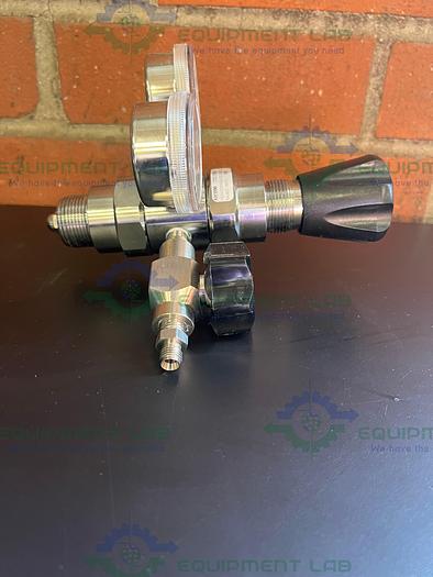 Used Harris Specialty KH1096 722C-125-540-BE Gas Lab Regulator 3000 PSI