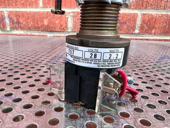 Used Allen-Bradley  800H-QPT24 Series C Illuminated Push Button Switch 24V