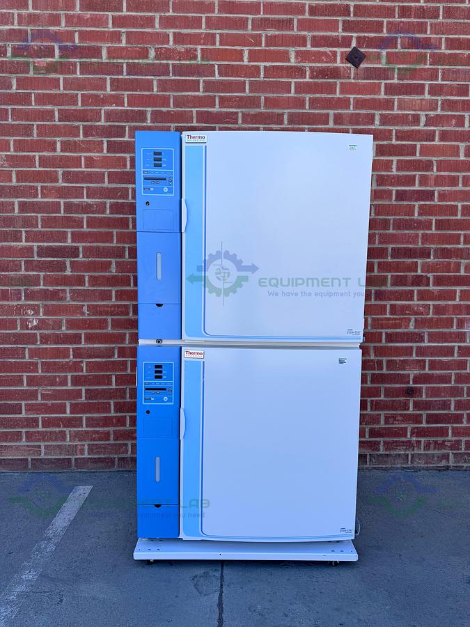 Used Thermo Forma 3310 Steri-Cult Double Stack CO2 Incubator, 11 cu. ft, 50°C MFG 21