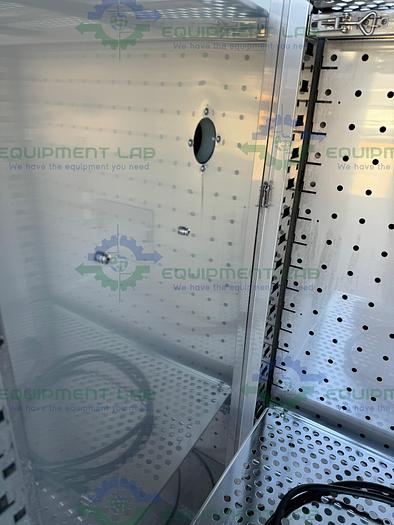 Used Caron 7401-33-1 CO2 Reach In Incubator 115V, 30 Cu. Ft.,  60°C, 33 Cu, Ft.