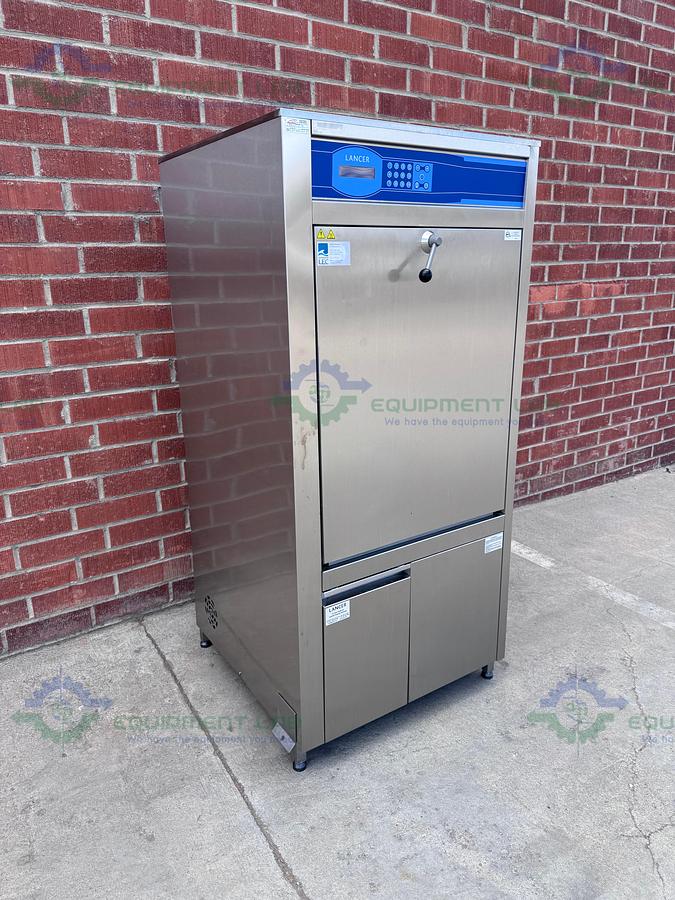 Used Getinge Lancer 1400 LX Freestanding Laboratory Washer 208V, 13.5 kW