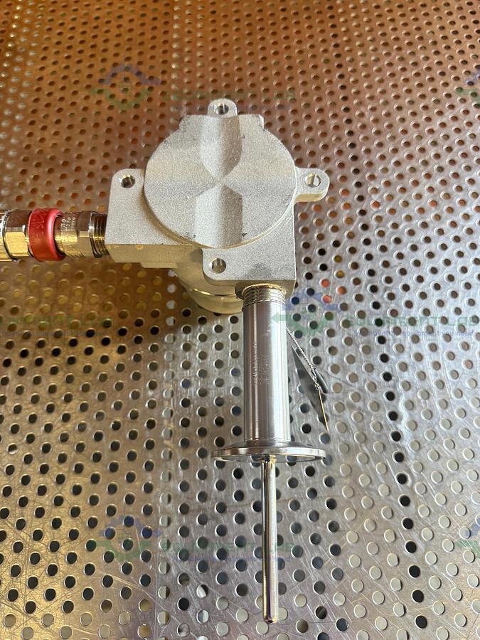 Used Rosemount 644HAKBXAJ8M4Q4 Digital Temperature Transmitter 0-200C