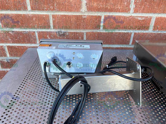 Used Mettler Toledo  KCC150S  Stainless Steel Bench Scale 300 Lb Capacity 23" x 31"