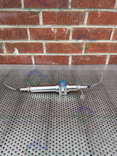 Used Wedgewood Technology AF13EEQCNT1B4-C Flow Through Sensor