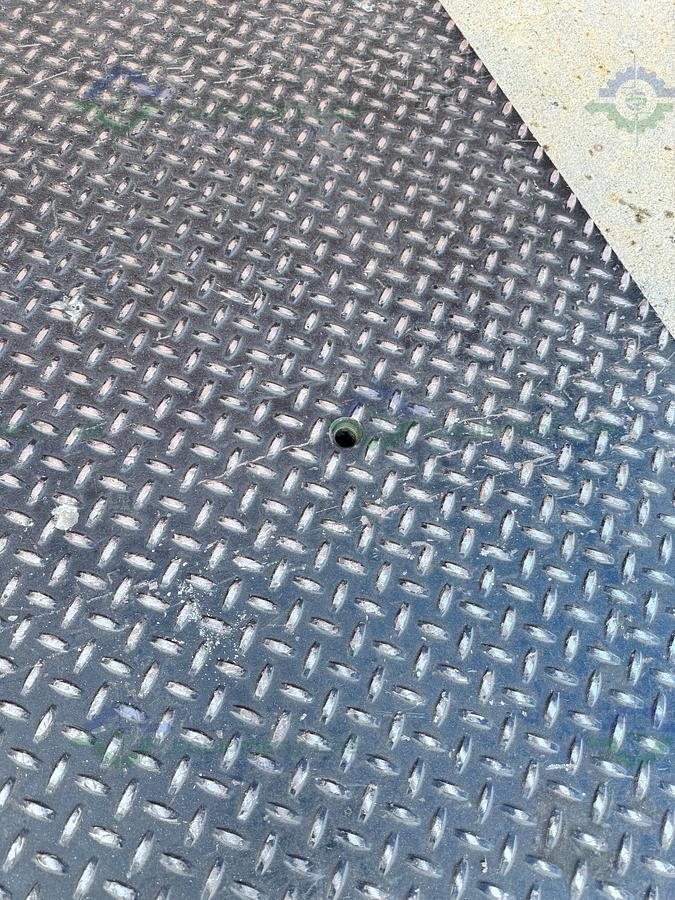 Used Mettler Toledo 48" x 48" Floor Scale 5000 lb w/ Mettler IND570, APR430 Printer