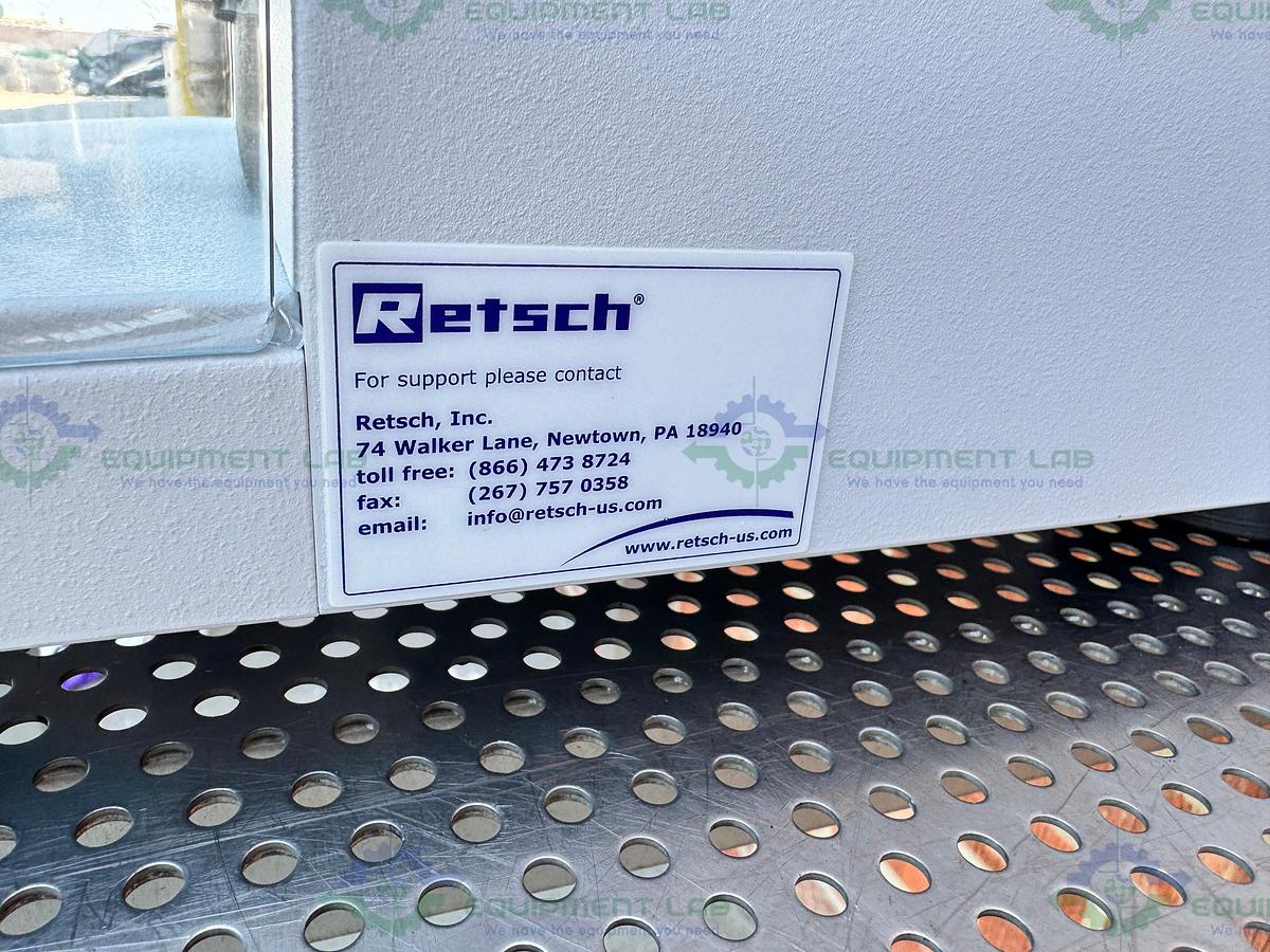 Used Retsch MM 400 Bench Top Mill Mixer w/ 2 10mL Mixer Jar Mills 100-240V