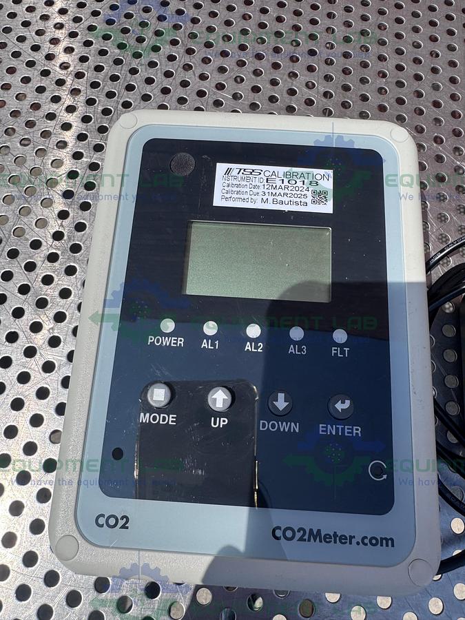 Used CO2 Meter Inc RAD-0102-6 CO2 Monitor and Controller 100-240V