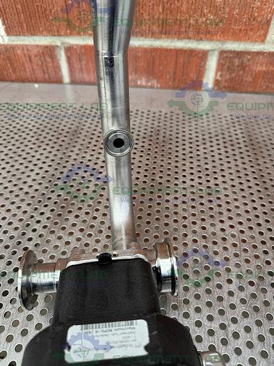 Used ITT Pure Flo Advantage 4 - Way Diaphragm Valve w/ 1.5" to 1/2" Sanitary Fitting