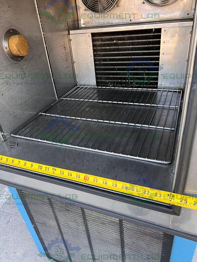  for parts or not working Environtronics  Environmental Chamber