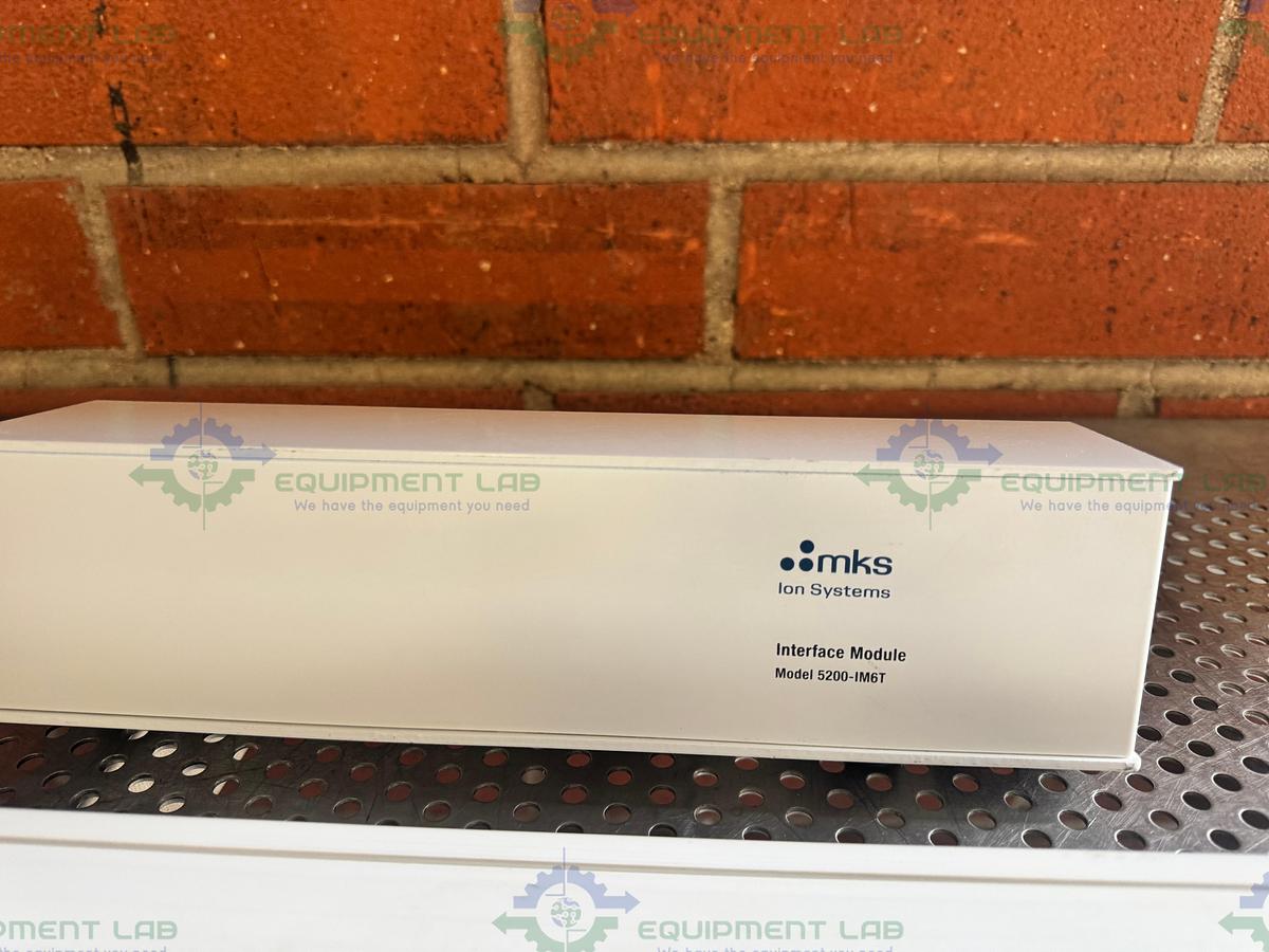 Used MKS 5225 AeroBar Static Elimination Ionizing Bar 44" w/ Interface Module