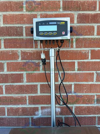 Used Ohaus Defender  5000 Series Xtreme W 500 Lbs SS Scale w/ 24" x 24" Platform