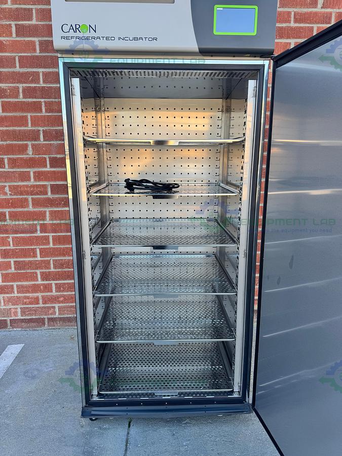 Used Caron 7001-33-1 Reach In Refrigerated Incubator  5 to +70°C, 33 Cu, Ft, 115 V