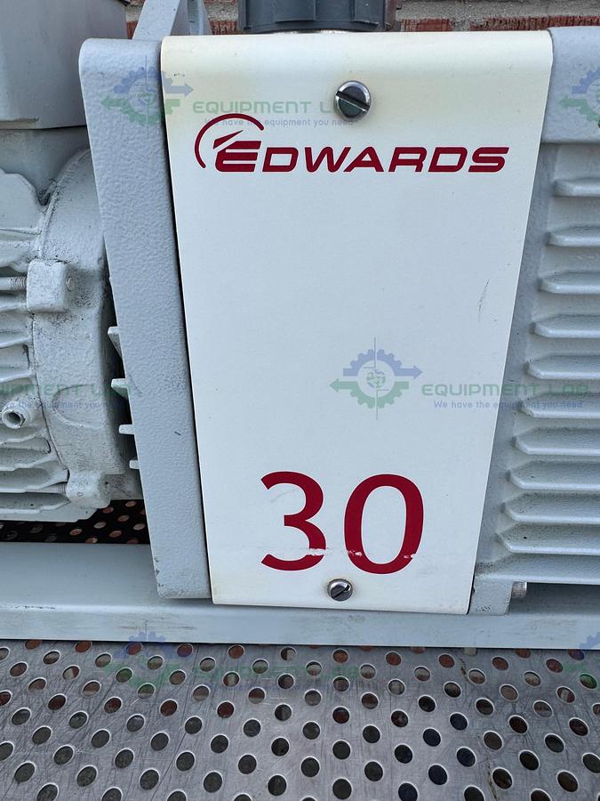 Used Edwards 30 E2M30 Dual Stage Rotary Vane Vacuum Pump 220/240V