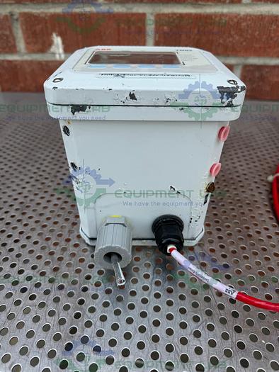 Used ABB TB82EC1010211 Conductivity Transmitter 4-20 mA w/ Sensor