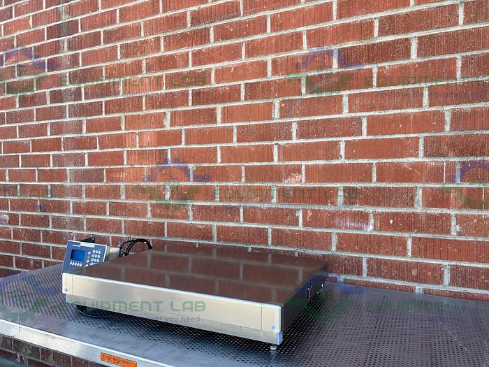 Used Mettler Toledo  KCC150S  Stainless Steel Bench Scale 300 Lb Capacity 23" x 31"