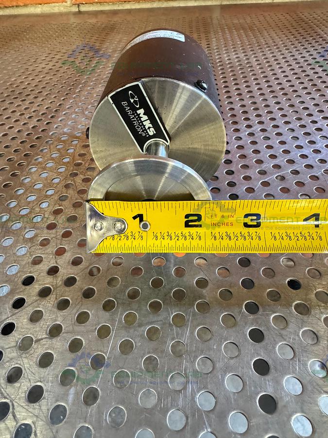 Used MKS Baratron 127AAX-14127  Pressure Transducer 1000 mbar, 15 VDC w/ KF40 Fitting