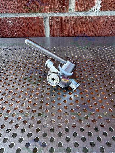 Used GE Healthcare Salvi  DN6 668 4-way 316 Valve 18-5758-01 w/ 1/2" Sanitary Fitting