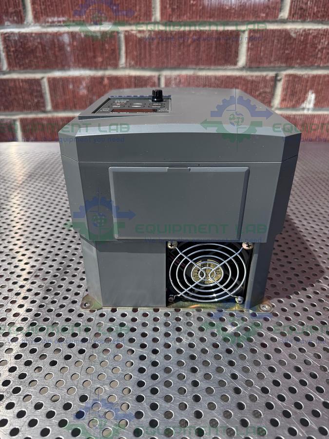 Used Emotron CF40-026 DigiFlux Frequency Inverter 0-400 Hz, 3x0-400 V