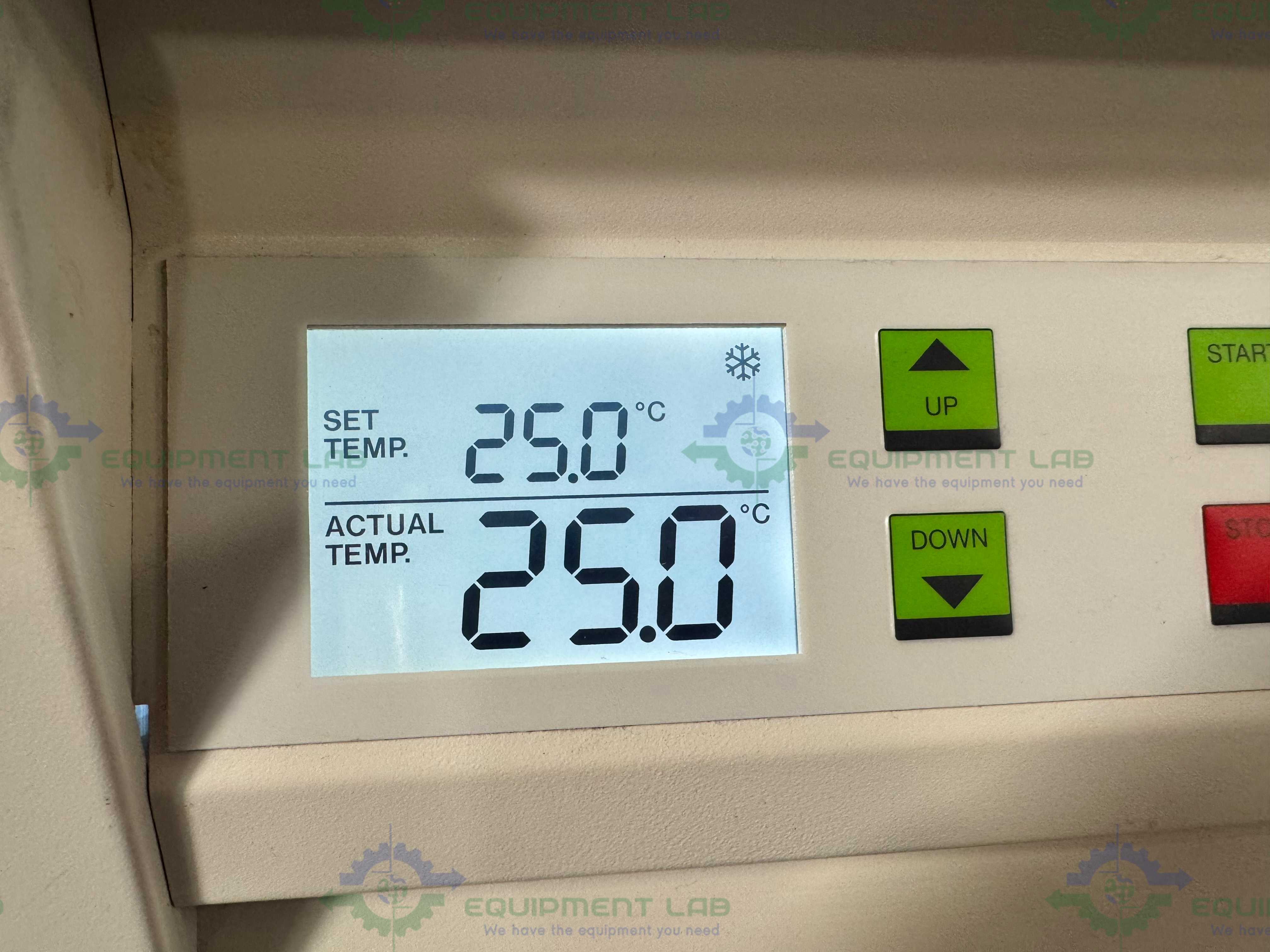 Used Buchi F-114 Recirculating Chiller -10C to +25°C Cooling Capacity of 1400W at 15C