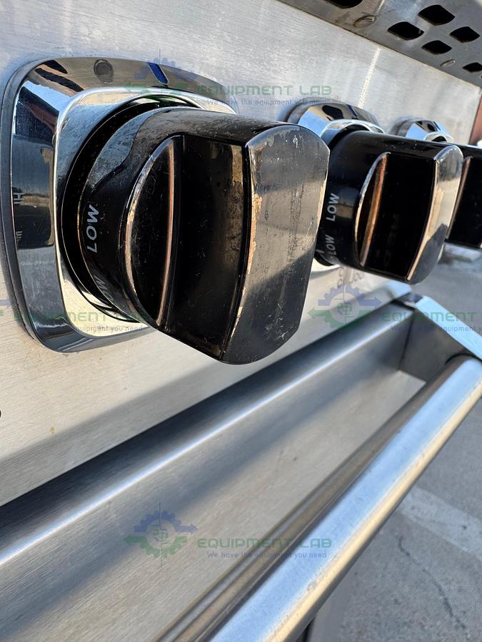 Used Viking VDR5606GQSS 60" Stainless Steel Dual Fuel Range w/ Grill and Griddle