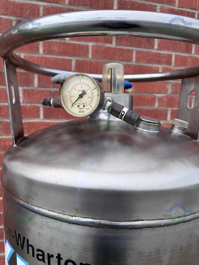 Used Taylor Wharton XL-160 Liquid Nitrogen Cryogenic Storage Tank 100 PSI