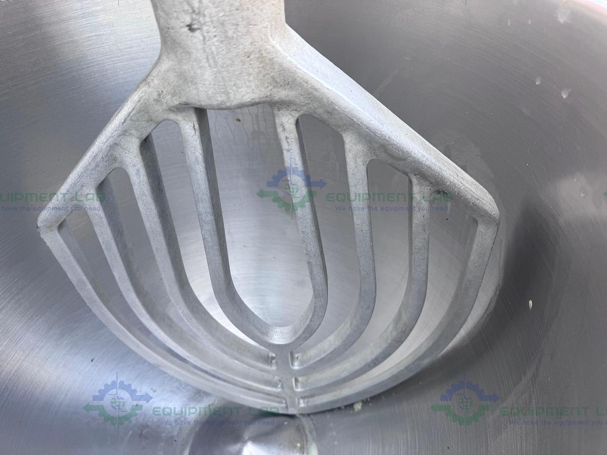 Used Hobart HL800 Legacy 80 Quart Planetary Mixer w/ Bowl Truck 3 HP , 2 PH