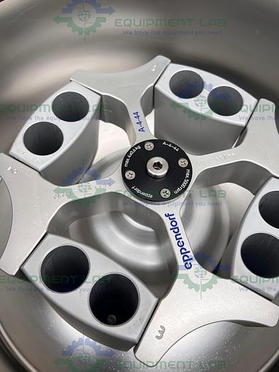 Used Eppendorf 5804 Benchtop Centrifuge w/ Eppendorf A-4-44 Rotor 5000 RPM