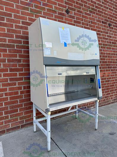 Used Labconco  3440009 Purifier Logic Series Biosafety Cabinet 4 Ft Class II Type A2