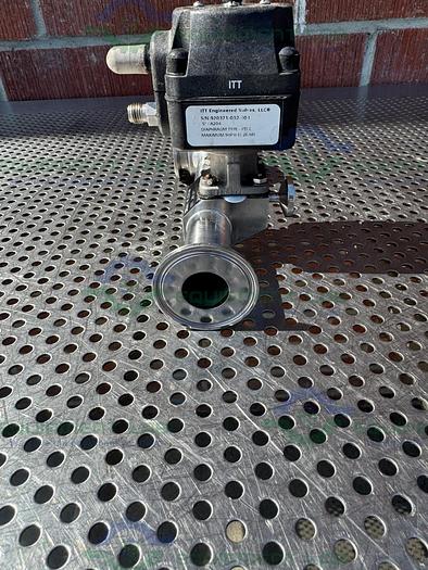 Used ITT Pure Flo 4 -Way Diaphragm Valve w/ 1 1/2" to 1" to 1/4" Sanitary Fitting
