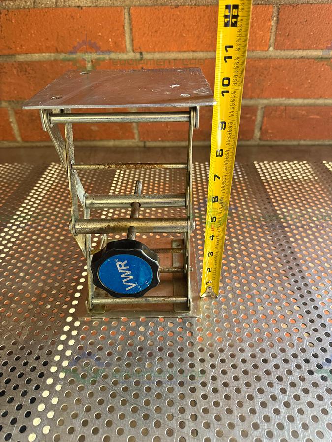 Used VWR 6" x 6" x 10" Stainless Steel Table-Top Lab Jack
