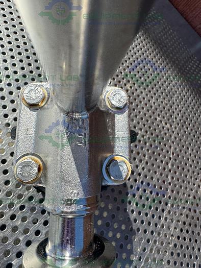 Used ITT Pure Flo Advantage 6 -Way Diaphragm Valve w/  1"  Sanitary Fitting