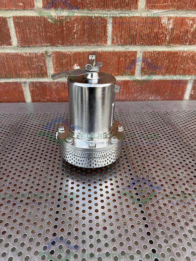 Used SteriFlow 96 Manual Low to High Flow Sanitary Back Pressure Regulator 3/4"