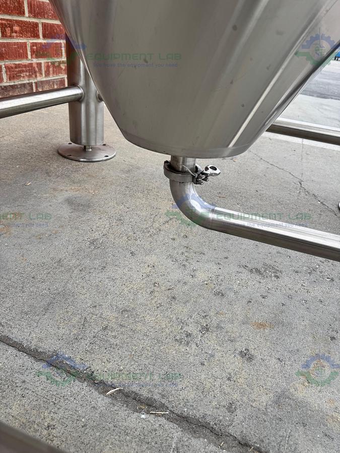 Used Blackstone Ventures 4700 L/30 BBL Stainless Steel Jacketed Fermentation Tank