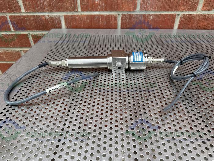 Used Endress+Hauser OUA260-CA1C08B1A3A NSNP w/ Wedgewood ECAL-H-NN--- EasyCal