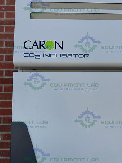 Used Caron 7401-33-1 CO2 Reach In Incubator 115V, 30 Cu. Ft.,  60°C, 33 Cu, Ft.