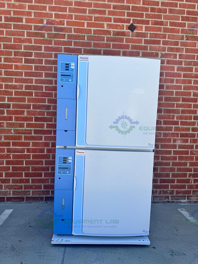 Used Thermo Forma 3310 Steri-Cult Double Stack CO2 Incubator, 11 cu. ft, 50C