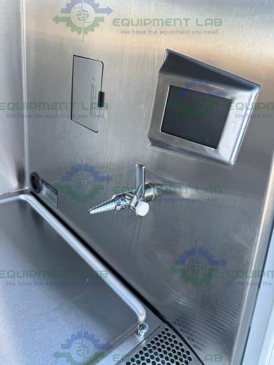 Used Labconco 3780101 Logic Biosafety Cabinet 4 Ft Class II Type A2 w/ Hydraulic Legs