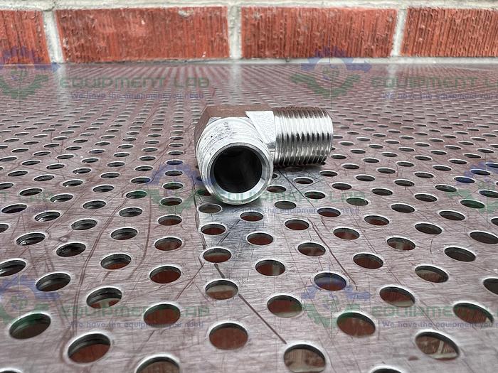 Lot of 3 - Brennan Industries 5500-08-08 SS 90-Degree Elbow 1/2" Male NPT