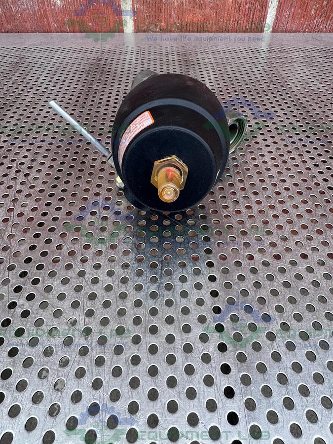 Used Gemu 554/25/D195 Pneumatic Angle Seat Globe Valve w/ 1" Compression Fitting