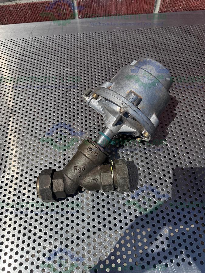 Used Gemu 514/40/D195 Pneumatic Angle Seat Valve, PST 4-10 180°C w/ 1 1/2" Fitting